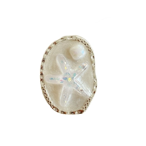 Creative oval starfish resin phone grip with holographic sequins and silver hammered metal edge