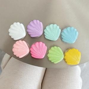 Glittering shell-shaped expandable phone sockets in 8 vibrant colors for smartphone grip