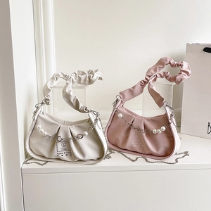 French Niche Pleated Cloud Hobo Bag PU Leather Artificial Pearl Metal Flower Chain Ruffled Handle Elegant Daily Shoulder Bag For Women