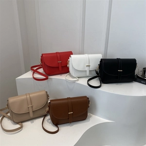 Borsa A Tracolla Minimalista In Pelle PU Per Donna Retro Elegante Borsa A Spalla Con Hardware Dorato Tracolla Regolabile