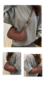 Detailed weave pattern and adjustable strap of this dark brown leather hobo shoulder bag