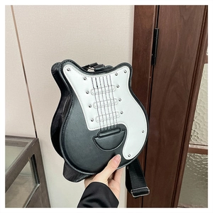 Sac bandoulière créatif en forme de guitare électrique en cuir PU noir et blanc à sangle