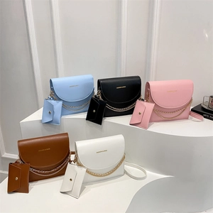 Sac À Bandoulière Mode Femme Cuir PU Sac Sous Les Aisselles Avec Mini Pochette Décor Chaîne Dorée Rétro