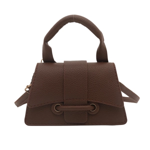 Retro brown lychee leather shoulder bag with buckle detail and adjustable strap