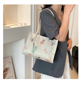 Detail view of New Chinese style tote bag with exquisite traditional cloud embroidery