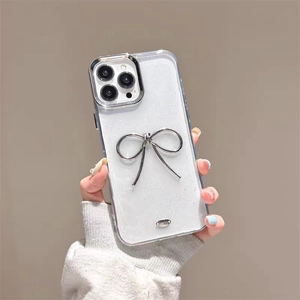 Glitzernde transparente iPhone-Hülle mit 3D-Silberschleife und Metall-Kameraschutzrahmen