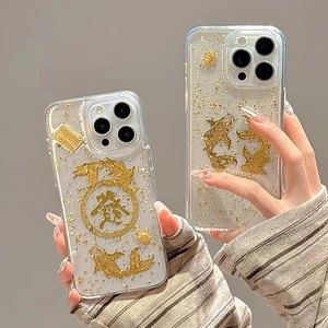 Coque iPhone transparente avec carpes koi dorées, feuilles d'or et signes de fortune