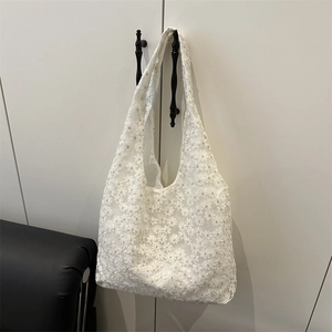 Sac fourre-tout en toile blanc ivoire avec broderie florale en dentelle marguerite