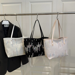 Summer New Fashion Large Capacity Tote Bag For Women Stylish Colorful Wave Embroidery Jacquard Shoulder Bag Daily Commuting Handbag