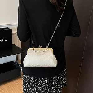 Sac à main élégant en jacquard floral ivoire avec fermoir doré pour femmes