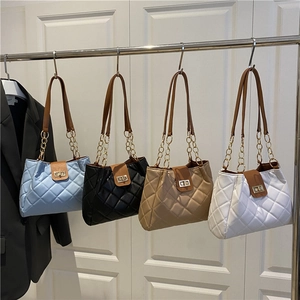 Rhombus Quilted Shoulder Bag PU Leather Metal Chain Twist Lock Fashion Commute Underarm Tote Bag For Women