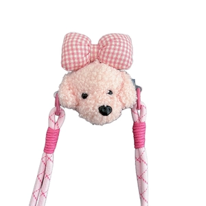 Lanière de téléphone bandoulière en peluche de chiot rose avec cordon tissé réglable