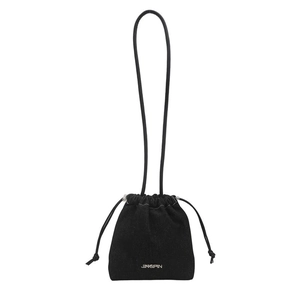 Sac seau minimaliste en denim noir avec cordon de serrage et logo en métal argenté