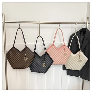 Tote bags with M-pattern, V-shaped top, and gold pendants in four versatile colors