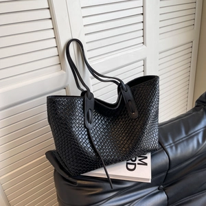 Large Capacity Woven Tote Bag Women PU Leather Retro Intrecciato Shoulder Underarm Handbag Daily Commute Versatile Style