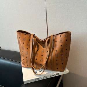 Brown large capacity PU leather tote bag with bear pattern for daily business commuting
