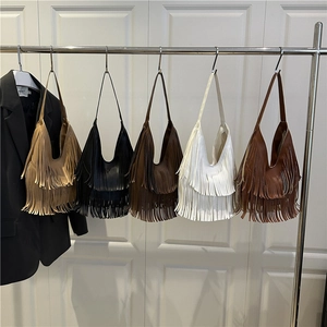 Bolsos de hombro con flecos de cuero suave estilo bohemio en cinco colores