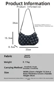 Tabella taglie borsa a mezzaluna blu scuro a scacchi con misure tracolla e mini pochette