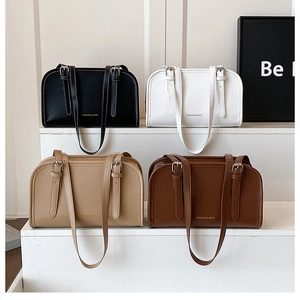 Minimalist leather shoulder bags for women in four colors with adjustable straps