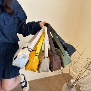 Women Casual Nylon Crossbody Bag Lightweight Half Moon Shoulder Bag With Adjustable Strap Multi Pockets Solid Color