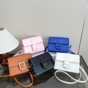 Women Shoulder Bag PU Leather Big Square Buckle Flap Crossbody Bag Retro Casual Commuter Fashion Trendy Handbag