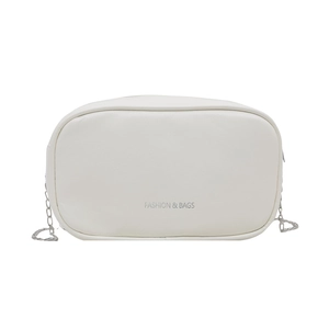 Sac polochon blanc en PU minimaliste avec chaîne argentée et logo mode