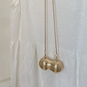 Mini pochette de soirée dorée en forme de cacahuète avec strass brillants et chaîne