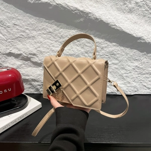 Women Quilted Shoulder Bag Small PU Leather Square Handbag Lingge Gold Chain Crossbody Bag For Daily Commuting Ladies Purse