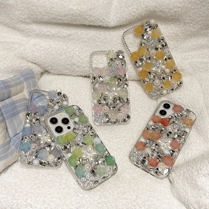 Luxury Samsung S21 Ultra case with 3D resin roses, white pearls and sparkling rhinestones