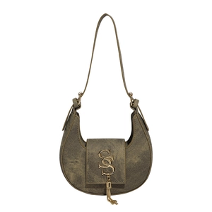 Sac croissant en denim délavé vert olive avec logo doré et détails de glands