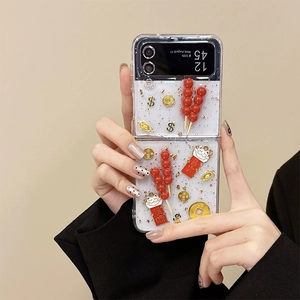Klare Klapphandyhülle mit 3D-Glückskatze, Goldfolie und Motiven kandierter Weißdornfrüchte