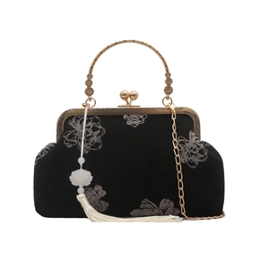 Sac à main vintage à fleurs avec fermoir doré, chaîne longue et pompon blanc élégant