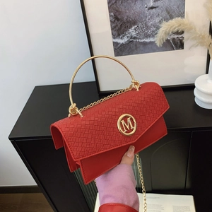Red woven texture handbag with golden M buckle and metal chain strap for women