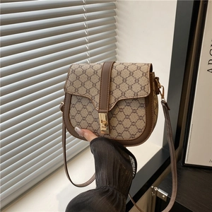 Vintage Monogram Saddle Shoulder Bag For Women PU Leather Retro Small Square Crossbody Bag With Adjustable Strap Metal Lock
