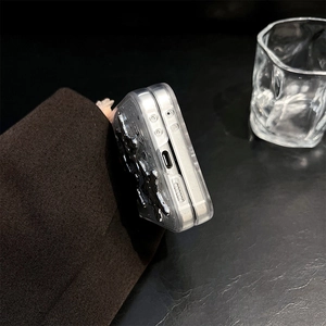 Détails des découpes précises et ours argenté 3D sur coque pailletée pour Z Flip