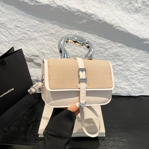 Chic cream leather square handbag with straw texture flap and fluid metal handle