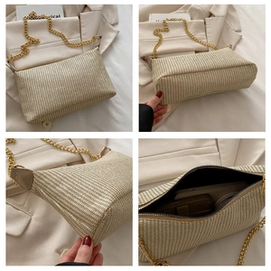 Vue détaillée du sac seau en paille beige avec chaîne dorée et grande capacité de stockage