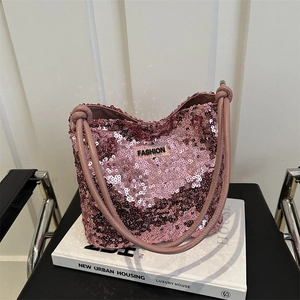 Sac fourre-tout chic à paillettes roses avec finition brillante et anses en cuir