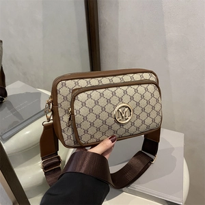 Vintage Monogram Crossbody Bag For Women Retro Printed PU Leather Camera Bag With Wide Strap Circular Metal M Logo Purse