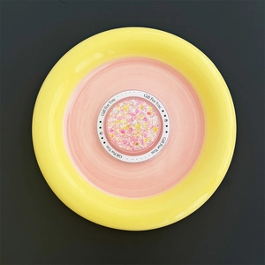 Detail van glitter magnetische telefoonhouder met roze lovertjes en Gift For You tekst