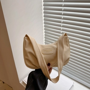 Borsa a tracolla beige in tela stile coreano con design minimalista hobo elegante