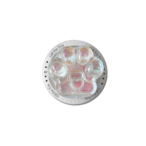 Support téléphone patte de chat en résine pailletée avec cœur rose sur carte cadeau