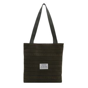 Sac cabas rayé marron foncé en toile avec étiquette tendance et larges bandoulières