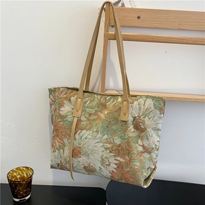 Retro Floral Jacquard Tote Bag Large Capacity Tapestry Woven Shoulder Handbag For Women Vintage Oil Painting Style