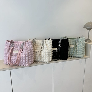 Bubble Texture Tote Bag For Women Large Capacity Popcorn Wrinkle Shoulder Bag With Artificial Pearl Chain And Metal Strap Commuting