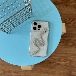 Luxuriöse iPhone-Hülle mit 3D-Strassschlange, funkelnden Diamanten und Perlenverzierung