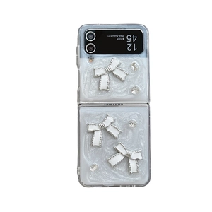 Coque nœud papillon blanc pour Samsung Z Flip avec strass brillants et design élégant