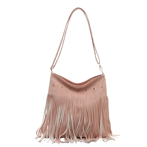Sac à bandoulière bohème vieux rose avec de longues franges et des œillets dorés