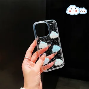 Custodia iPhone glitterata con nuvole 3D in resina e paillettes per Pro Max