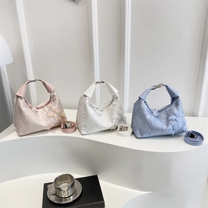 Sac Hobo Bandoulière Sous Les Bras Femmes Dentelle Broderie Papillon 3D Cuir PU Sangle Réglable Élégant Polyvalent